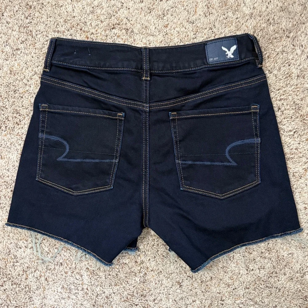 American Eagle Hi-Rise Shortie Dark Wash Denim Cutoff Shorts Womens 6 Indigo - Picture 2 of 3